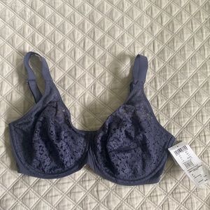 Chantelle never worn bra 36F(3D)